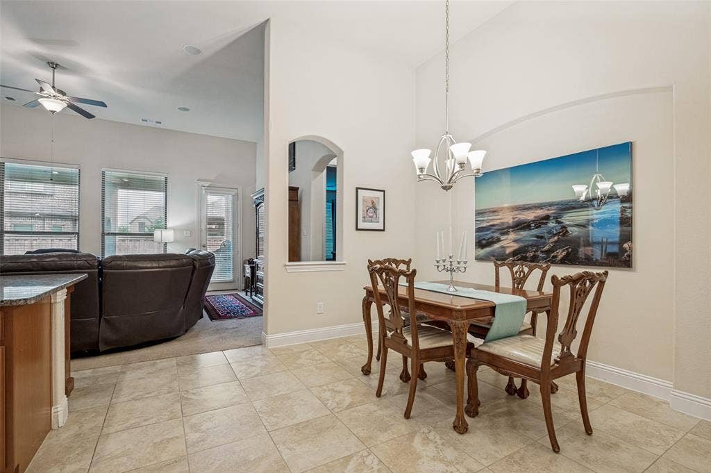 2810 Green Circle Drive, Mansfield, TX 76063 2810 Green Circle Drive, Mansfield, TX 76063
