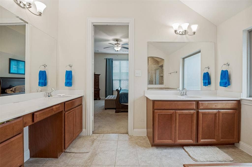 2810 Green Circle Drive, Mansfield, TX 76063 2810 Green Circle Drive, Mansfield, TX 76063
