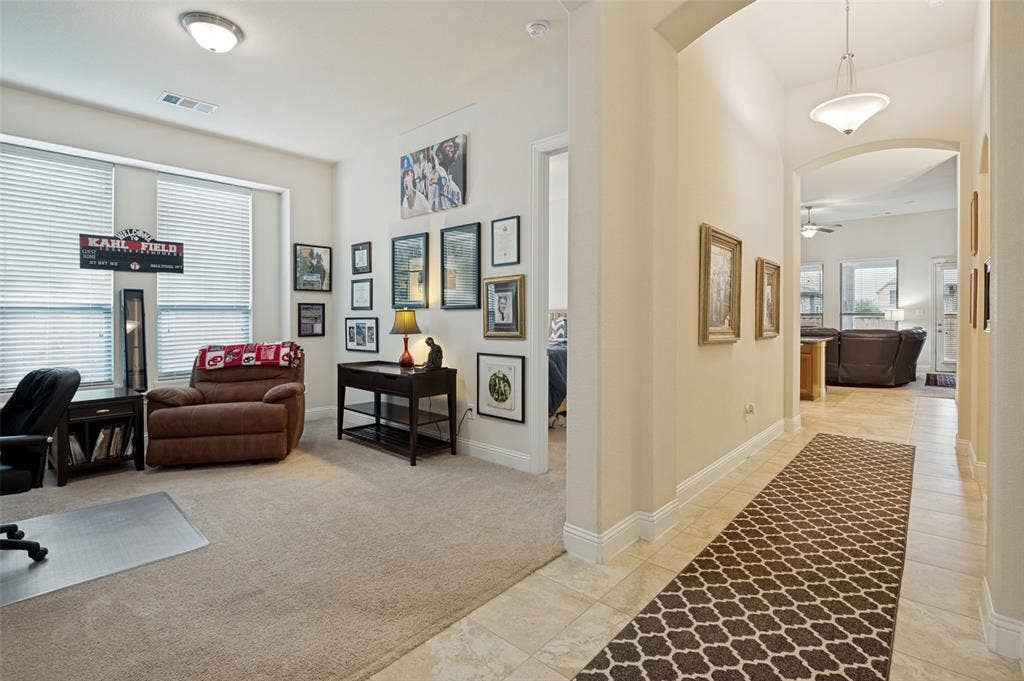 2810 Green Circle Drive, Mansfield, TX 76063 2810 Green Circle Drive, Mansfield, TX 76063