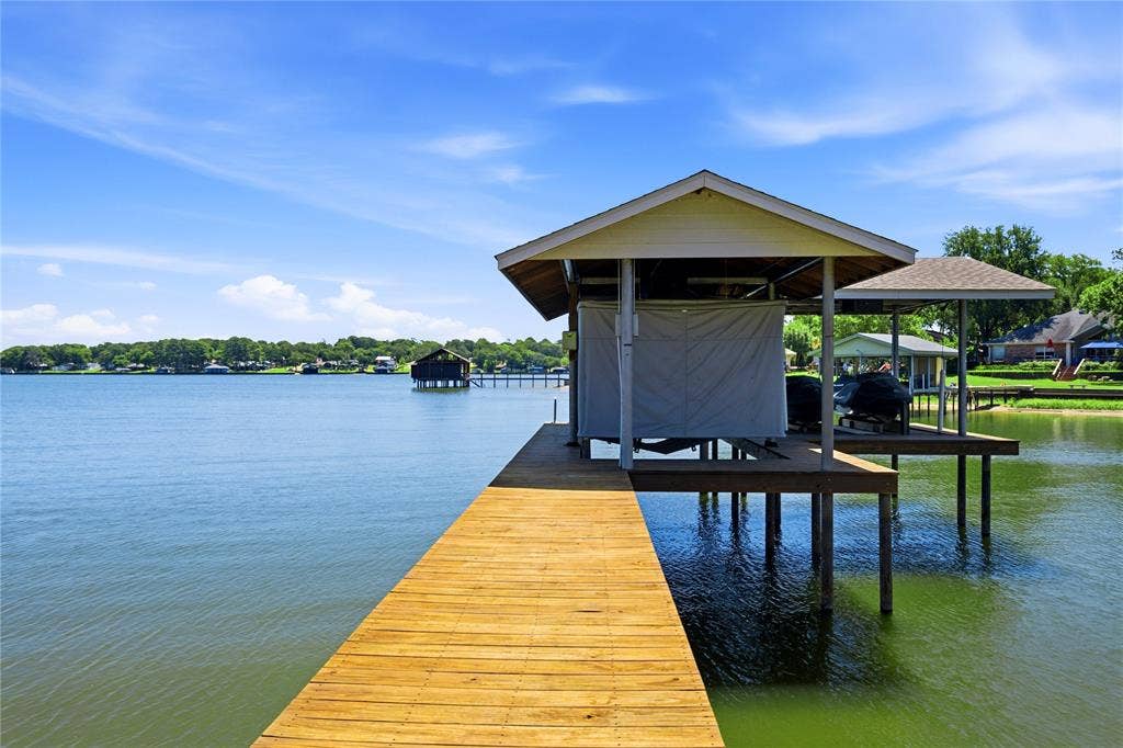 104 Doering Bay Circle, Mabank, TX 75156 104 Doering Bay Circle, Mabank, TX 75156