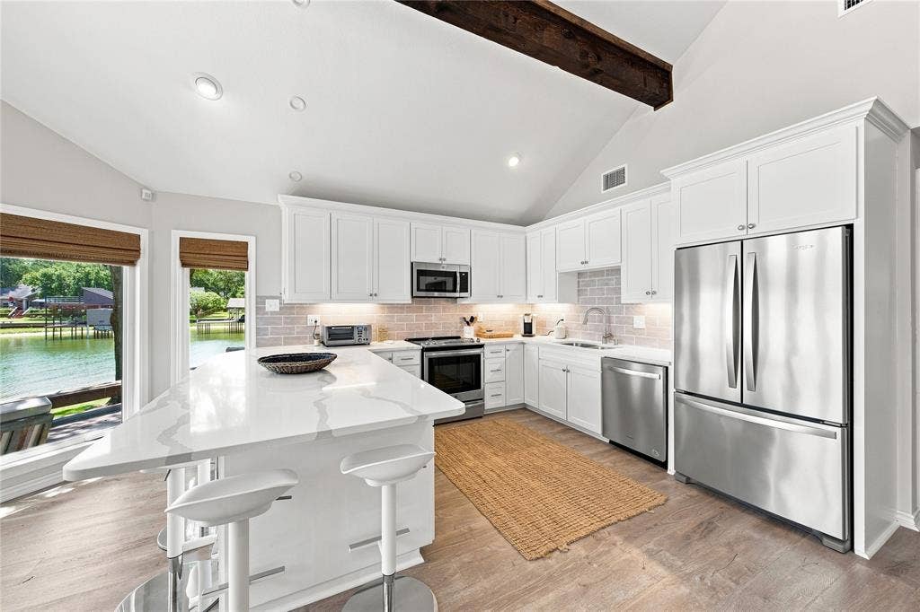 104 Doering Bay Circle, Mabank, TX 75156 104 Doering Bay Circle, Mabank, TX 75156