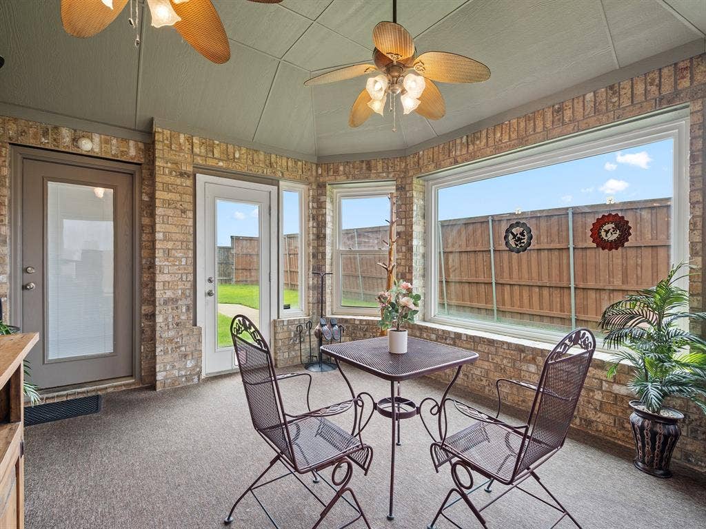 1009 Ethan Drive, Greenville, TX 75402 1009 Ethan Drive, Greenville, TX 75402
