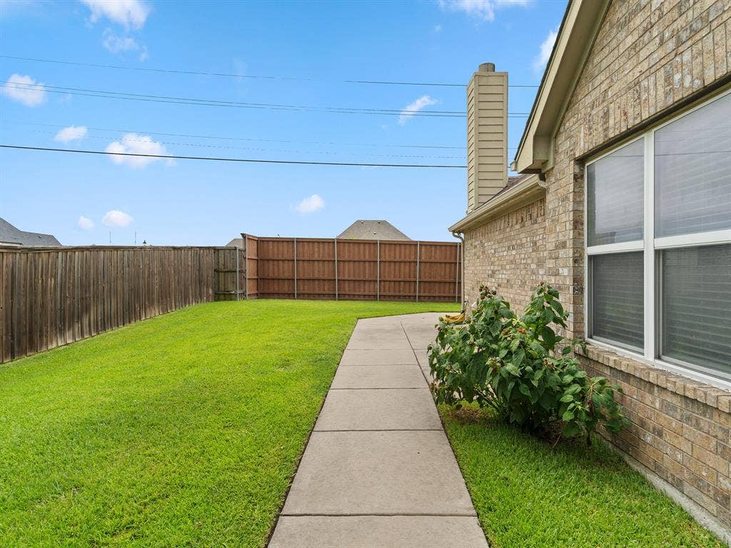 1009 Ethan Drive, Greenville, TX 75402 1009 Ethan Drive, Greenville, TX 75402
