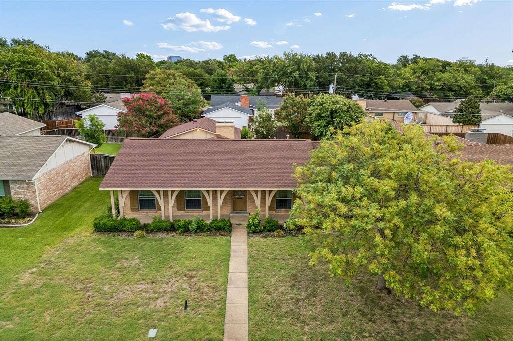 2010 Custer Parkway, Richardson, TX 75080 Front Aerial View