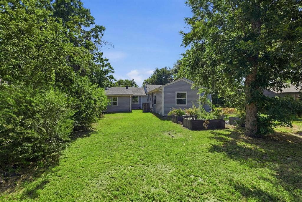 337 N 1st Street, Point, TX 75472 337 N 1st Street, Point, TX 75472