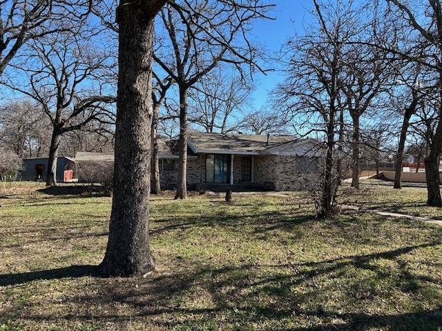 Property photo for 904 Boyd Road, Azle, TX