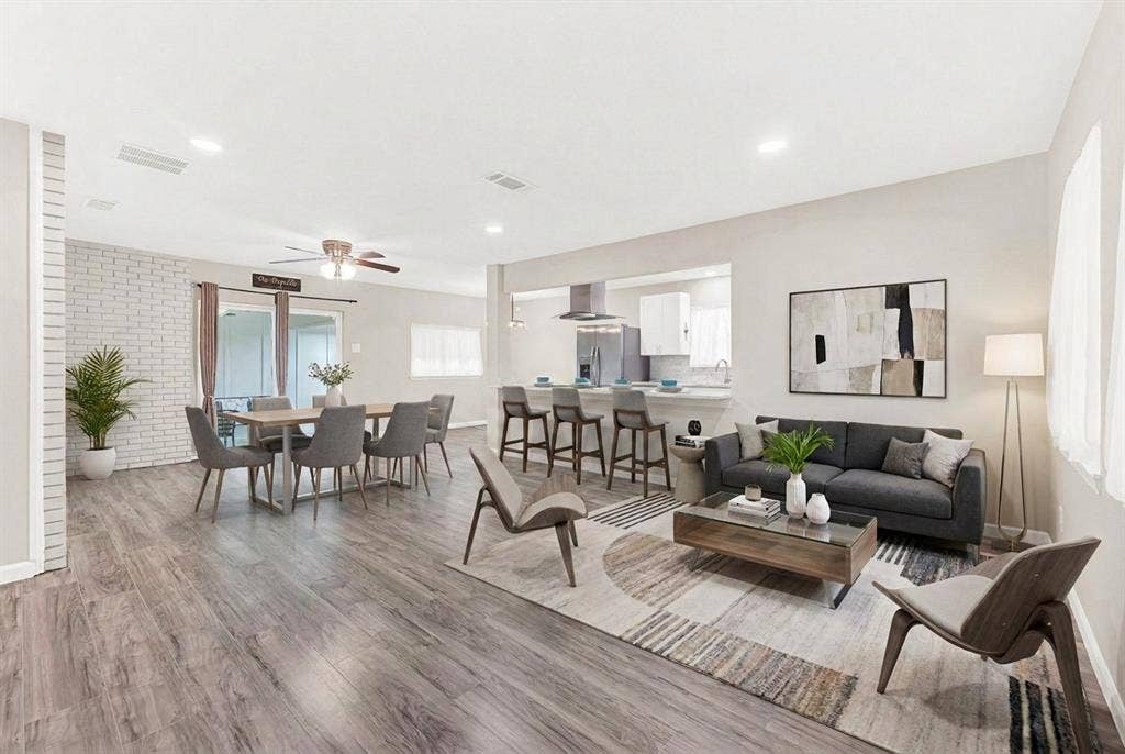 745 Pinehurst Drive, Richardson, TX 75080 Beautifully renovated, and really pretty both inside and out - virtually staged