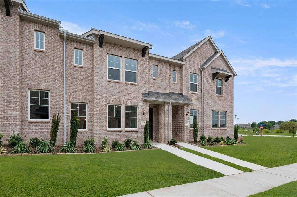 5708 Terrace Drive, Watauga, TX 76148 5708 Terrace- Front-2