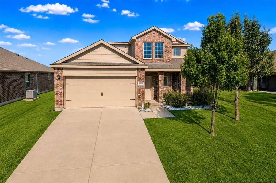 Property photo for 1702 Wild Rye Circle, Princeton, TX