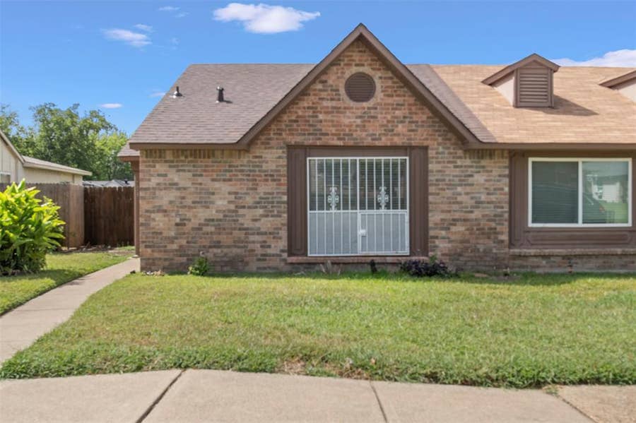 Property photo for 7129 Sorcey Road, Dallas, TX