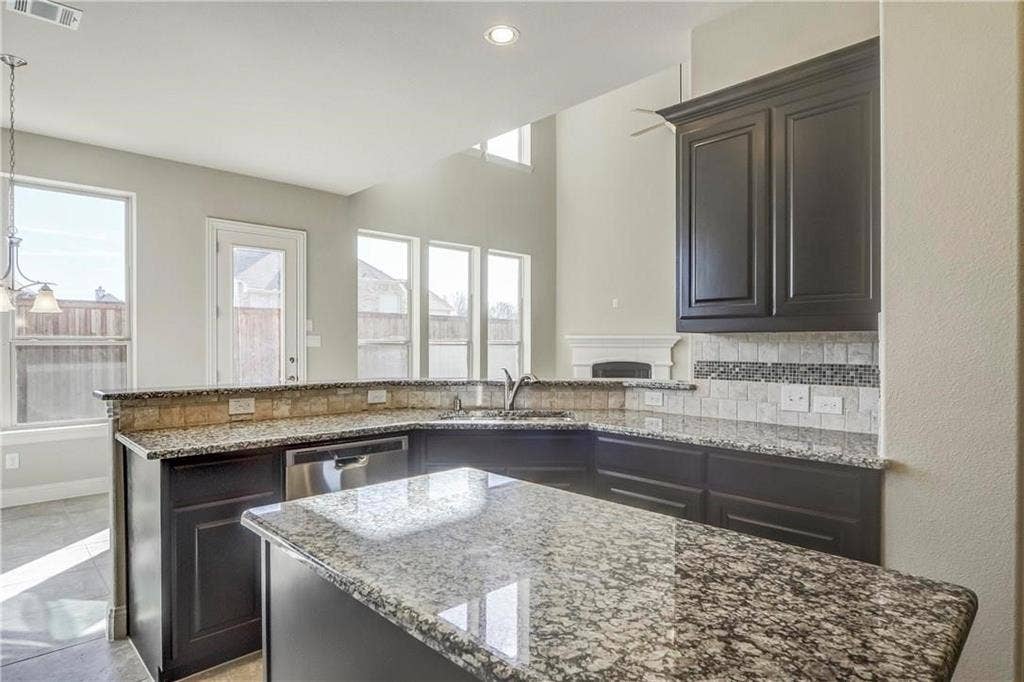 7592 Plowman Lane, Frisco, TX 75035