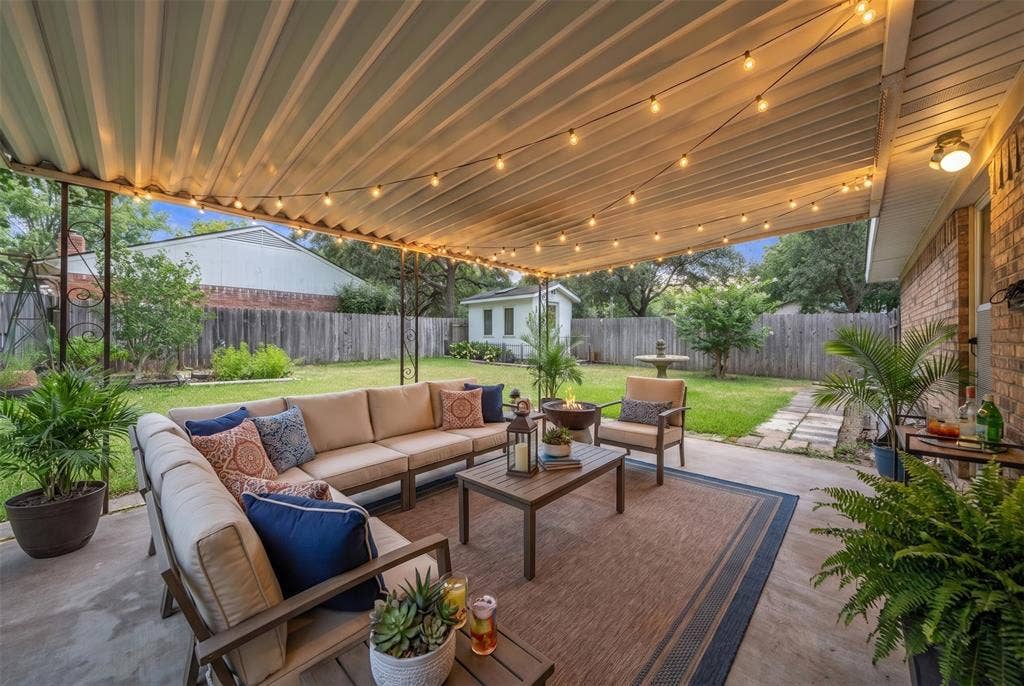 3256 Village Park Drive, Waco, TX 76708 3256 Village Park Drive, Waco, TX 76708
