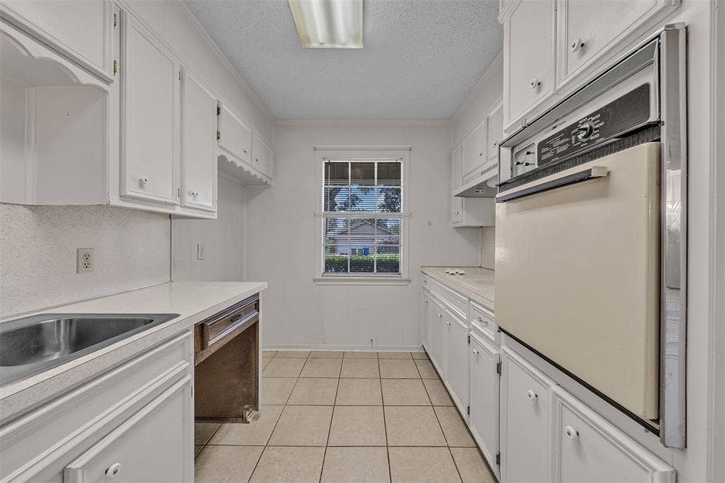 3256 Village Park Drive, Waco, TX 76708 3256 Village Park Drive, Waco, TX 76708