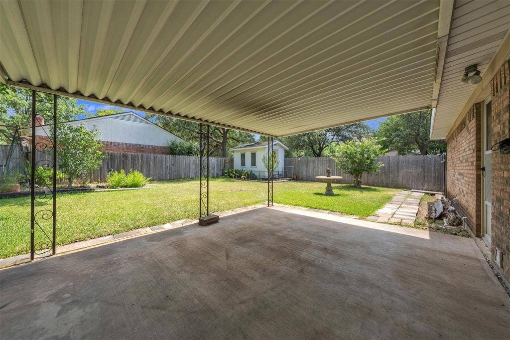 3256 Village Park Drive, Waco, TX 76708 3256 Village Park Drive, Waco, TX 76708