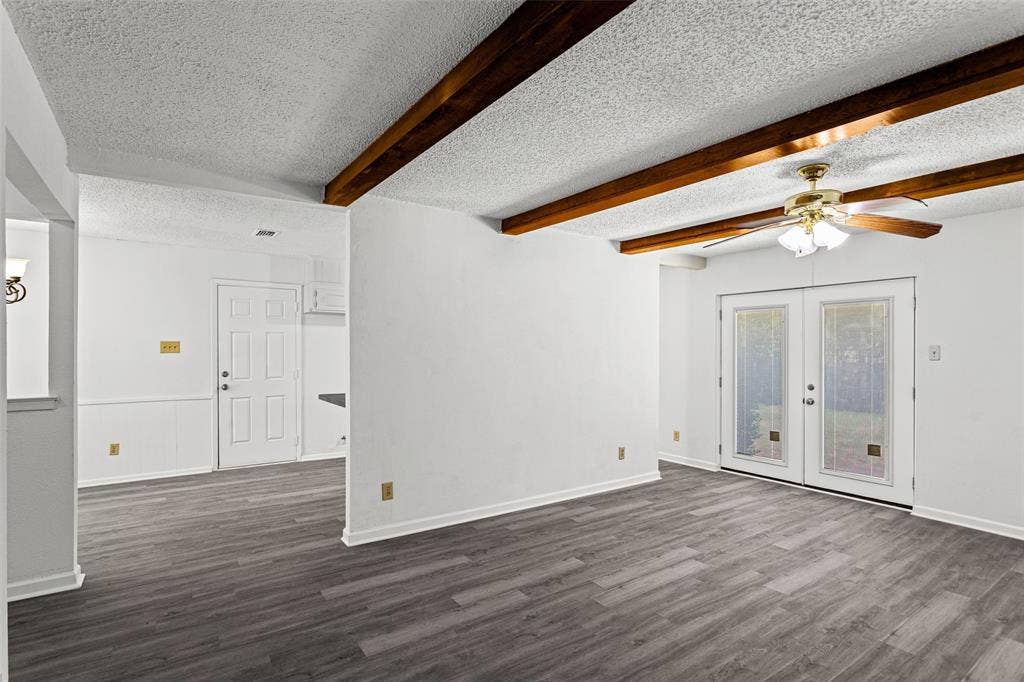 529 Georgetown Drive, Everman, TX 76140 529 Georgetown Drive, Everman, TX 76140