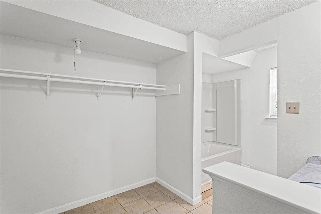 529 Georgetown Drive, Everman, TX 76140 529 Georgetown Drive, Everman, TX 76140