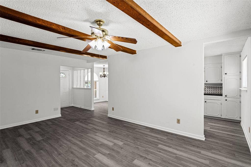 529 Georgetown Drive, Everman, TX 76140 529 Georgetown Drive, Everman, TX 76140
