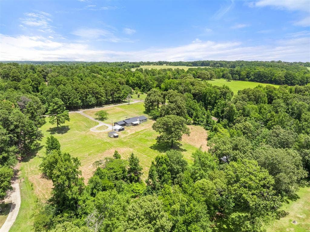 13011 County Road 470, Tyler, TX 75704 13011 County Road 470, Tyler, TX 75704
