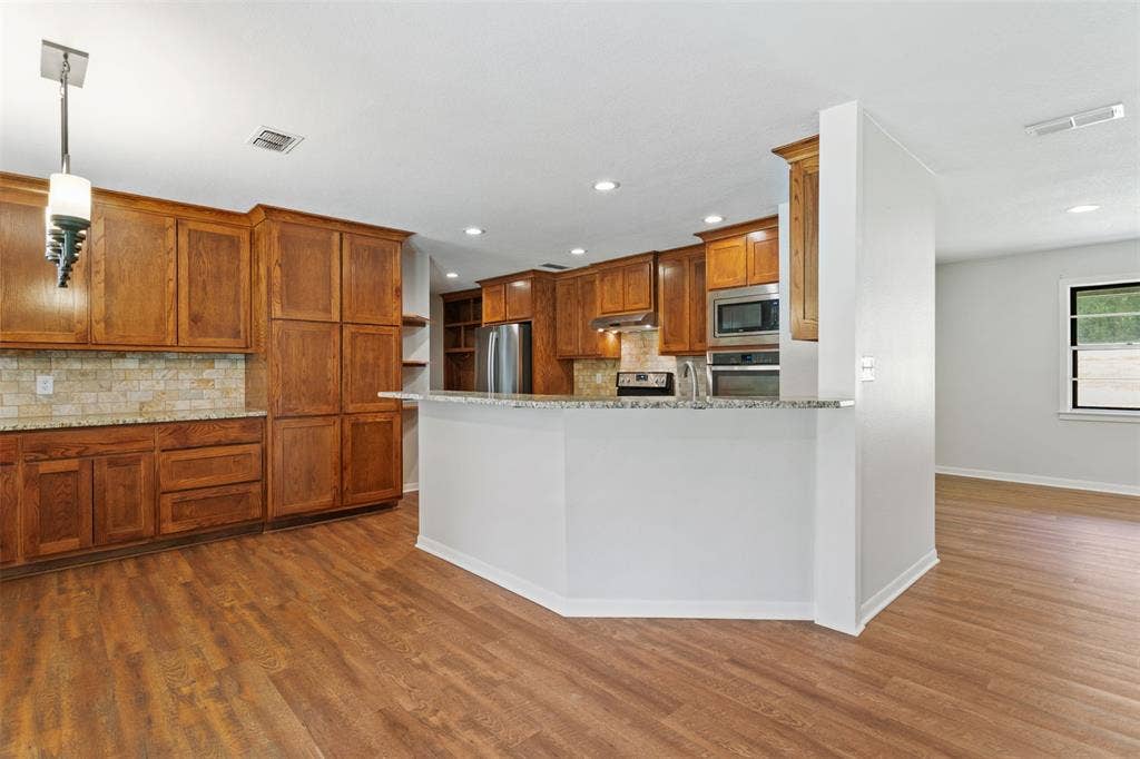 13011 County Road 470, Tyler, TX 75704 13011 County Road 470, Tyler, TX 75704