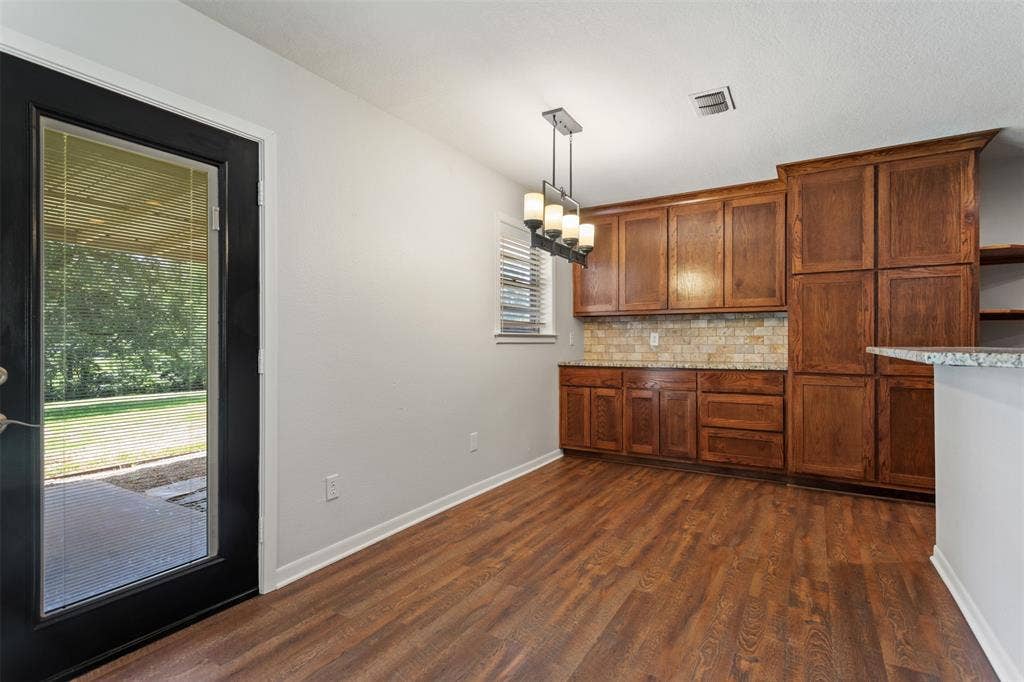 13011 County Road 470, Tyler, TX 75704 13011 County Road 470, Tyler, TX 75704