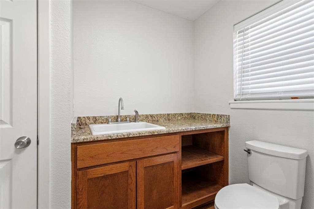 13011 County Road 470, Tyler, TX 75704 13011 County Road 470, Tyler, TX 75704