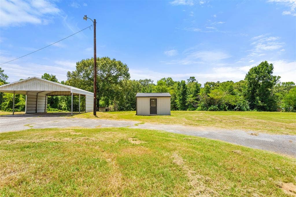 13011 County Road 470, Tyler, TX 75704 13011 County Road 470, Tyler, TX 75704
