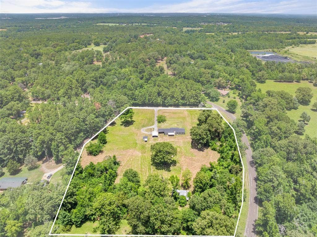 13011 County Road 470, Tyler, TX 75704 13011 County Road 470, Tyler, TX 75704