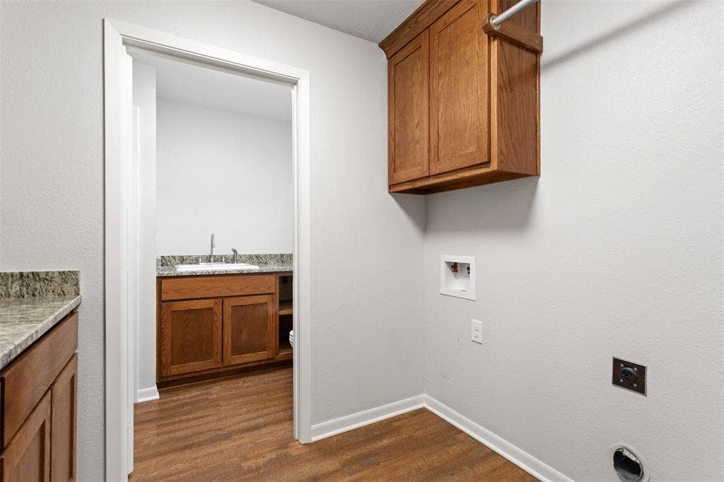 13011 County Road 470, Tyler, TX 75704 13011 County Road 470, Tyler, TX 75704