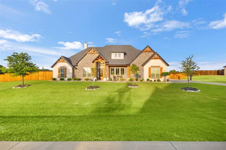 Property photo for 161 Adkins Trail, Waxahachie, TX