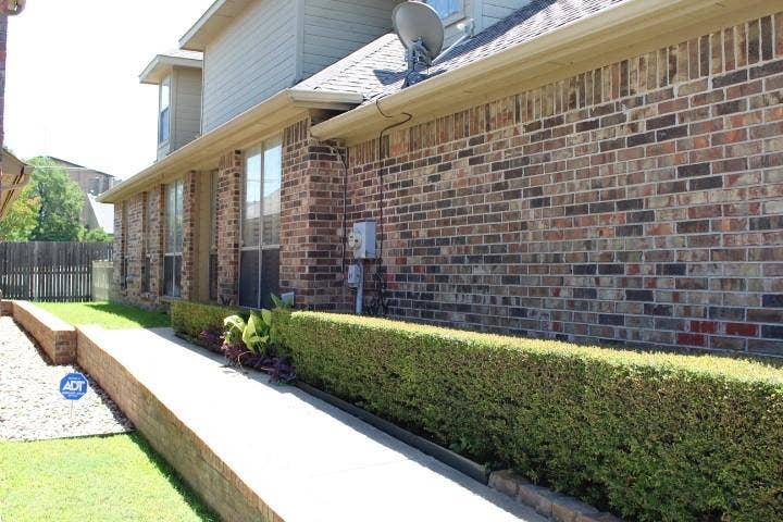 1230 Woodland Park Drive, Hurst, TX 76053 1230 Woodland Park Drive, Hurst, TX 76053