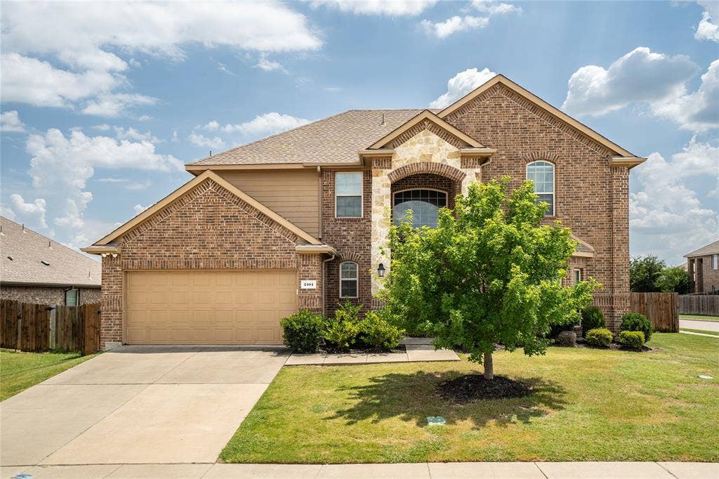 2101 Trinity Lane, Wylie, TX 75098 Welcome home to 2101 Trinity Lane.