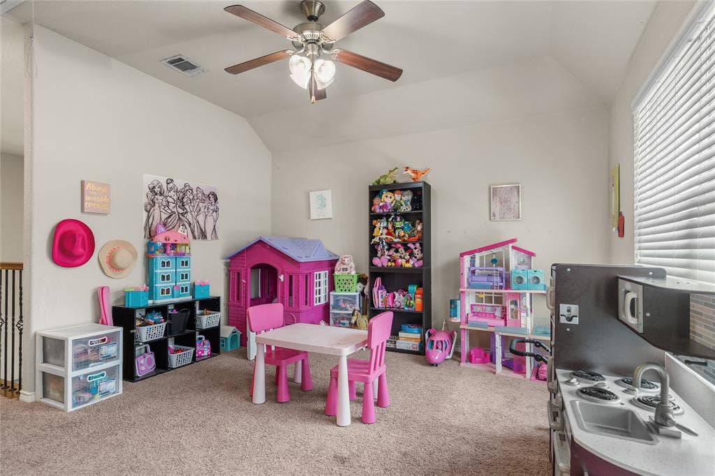 2101 Trinity Lane, Wylie, TX 75098 Large space for fun and entertainment.