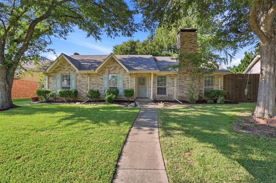 Property photo for 250 Creekside Lane, Coppell, TX