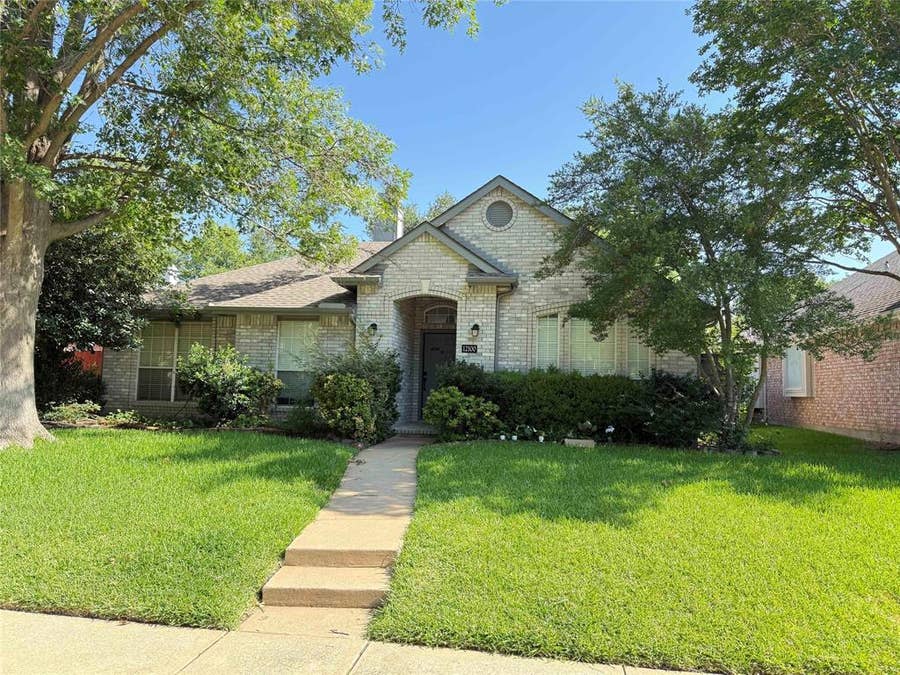 Property photo for 12100 Biloxi Drive, Frisco, TX