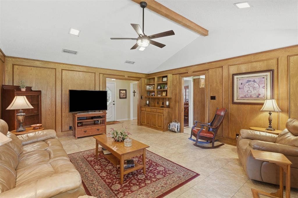 5711 Cortez Drive, Granbury, TX 76049 5711 Cortez Drive, Granbury, TX 76049