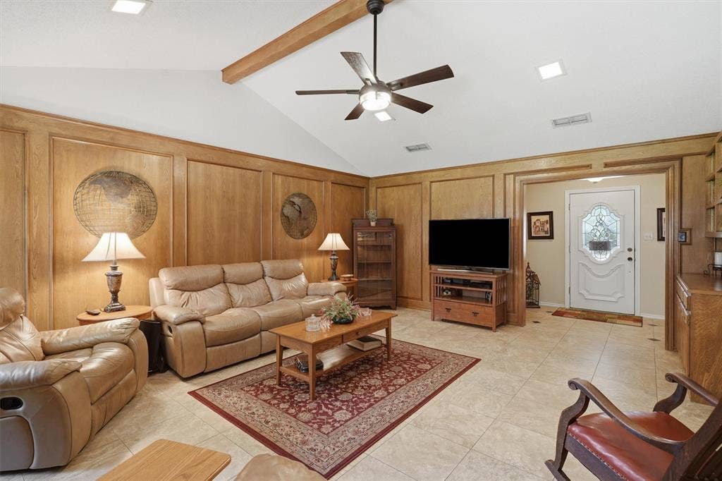 5711 Cortez Drive, Granbury, TX 76049 5711 Cortez Drive, Granbury, TX 76049