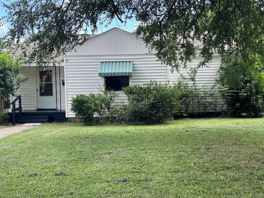 Property photo for 3208 Willowbrook Street, Waco, TX