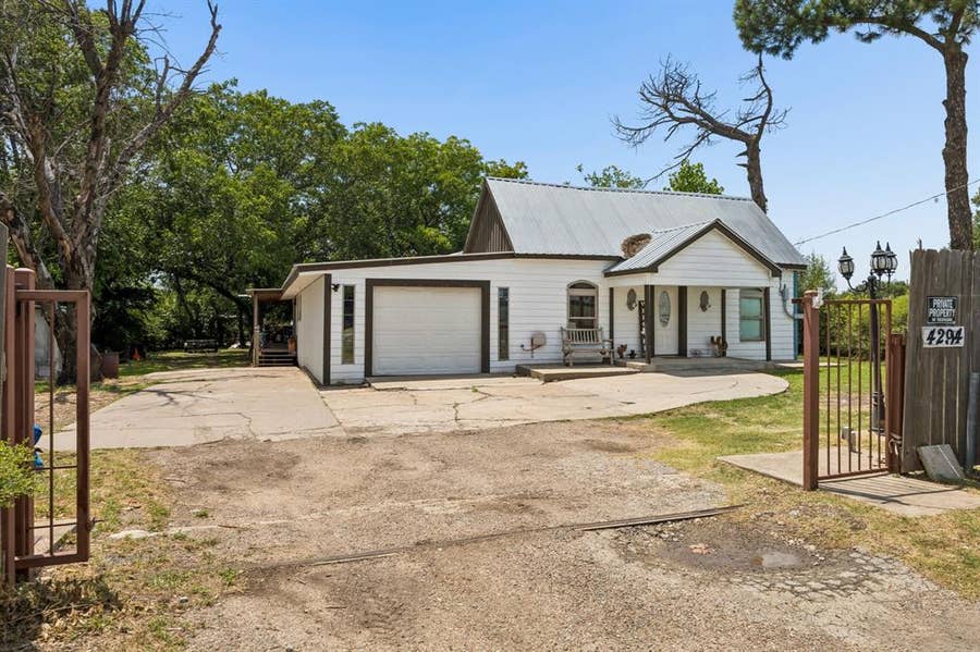 Property photo for 4294 Fm 36 S, Caddo Mills, TX