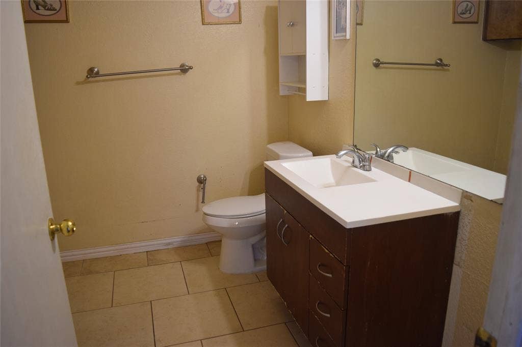 1806 Family Circle, Grand Prairie, TX 75051 1806 Family Circle, Grand Prairie, TX 75051