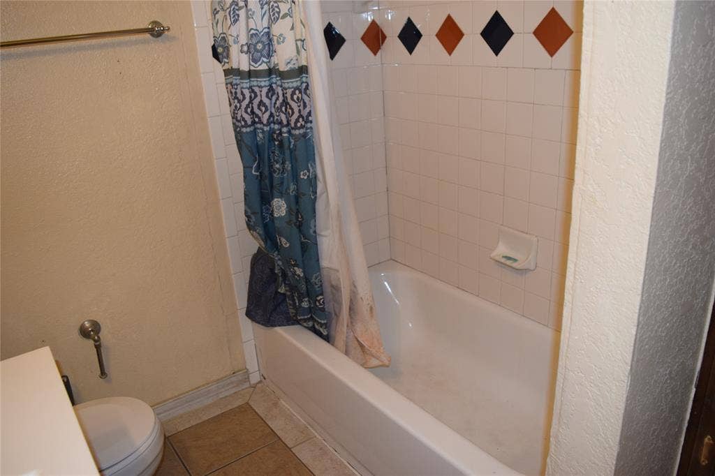 1806 Family Circle, Grand Prairie, TX 75051 1806 Family Circle, Grand Prairie, TX 75051
