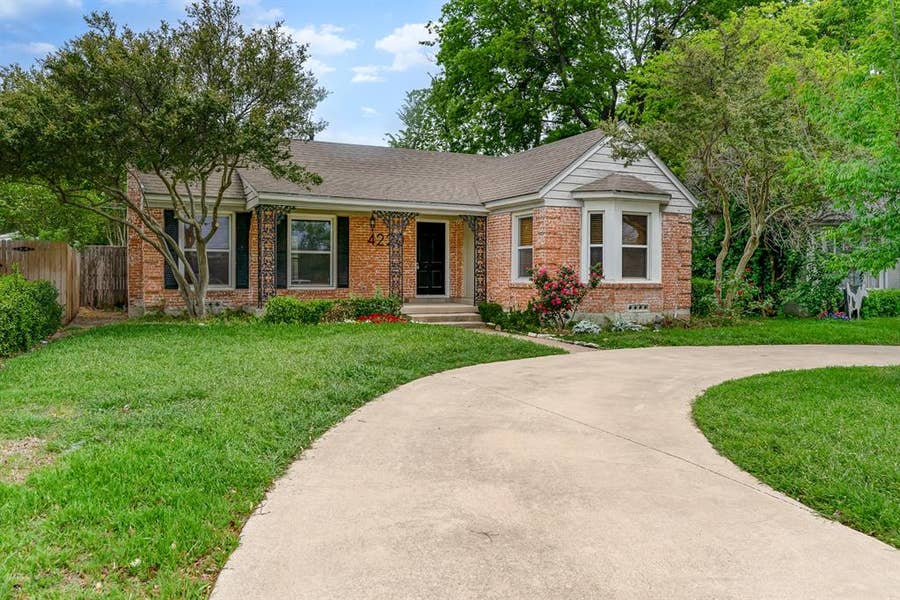 Property photo for 4220 Lovers Lane, University Park, TX