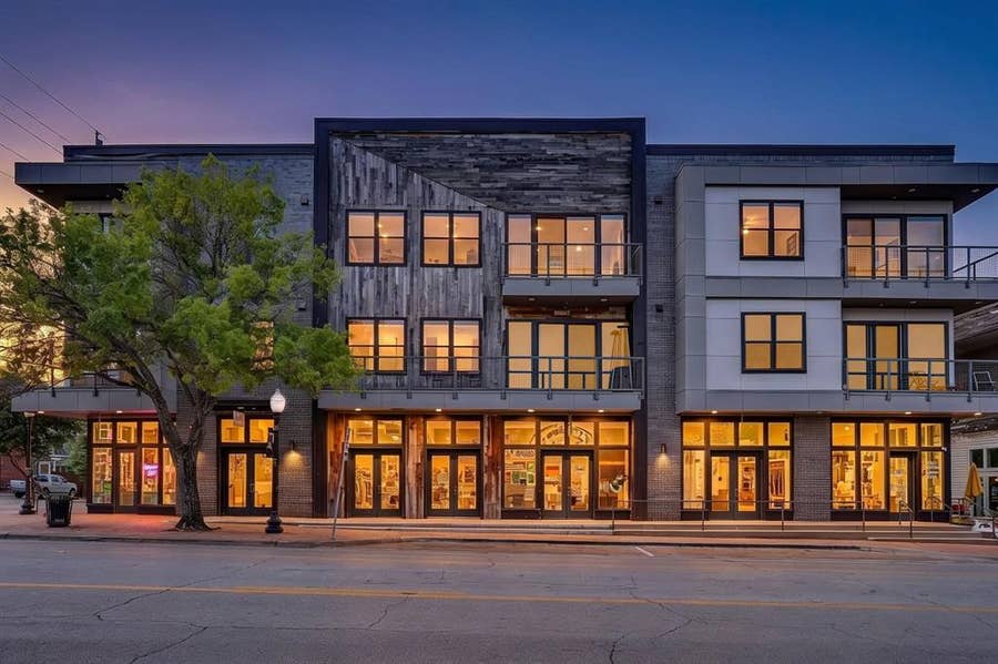 Property photo for 1455 W Magnolia Avenue, #203, Fort Worth, TX