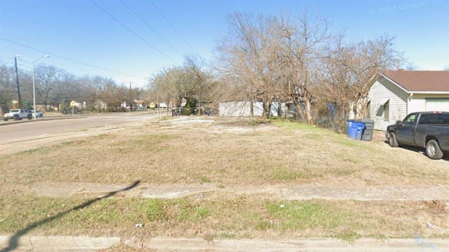 Property photo for 436 Murdock Road, Dallas, TX