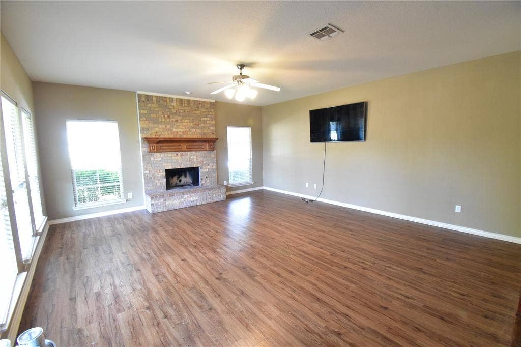 7993 Crampton Lane, Frisco, TX 75035 7993 Crampton Lane, Frisco, TX 75035