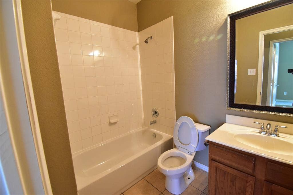 7993 Crampton Lane, Frisco, TX 75035 7993 Crampton Lane, Frisco, TX 75035