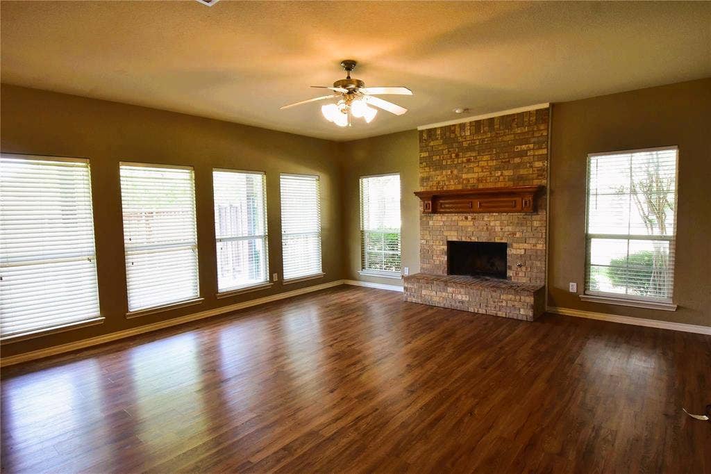 7993 Crampton Lane, Frisco, TX 75035 7993 Crampton Lane, Frisco, TX 75035