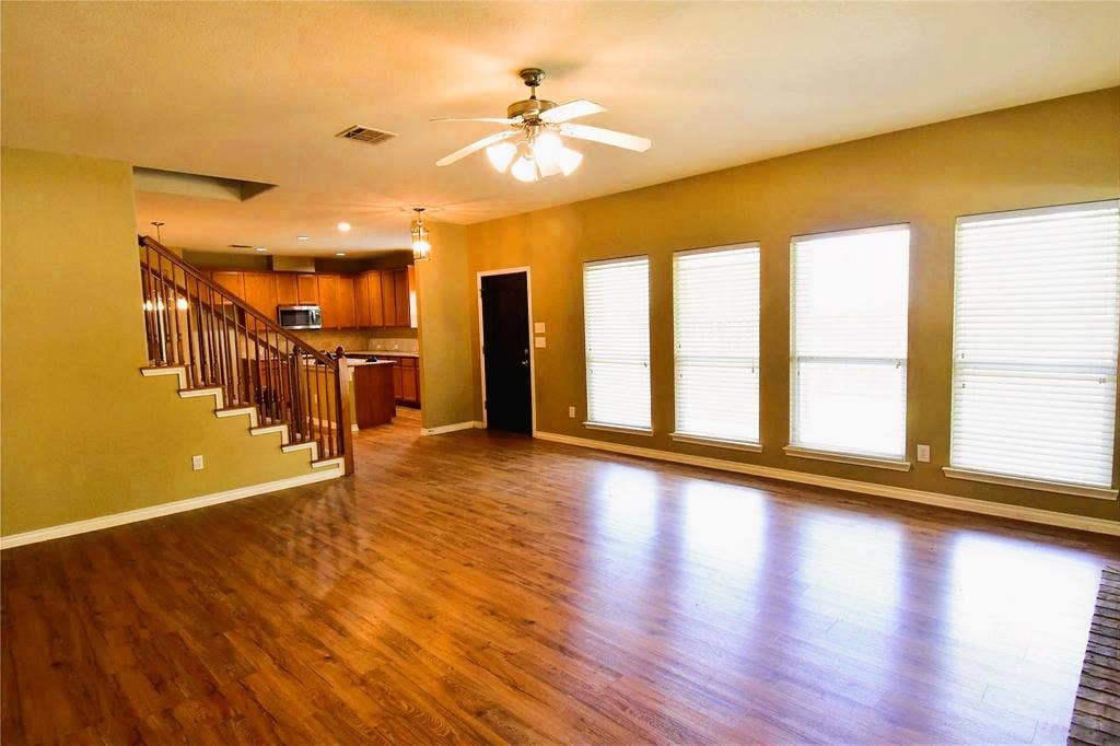 7993 Crampton Lane, Frisco, TX 75035 7993 Crampton Lane, Frisco, TX 75035