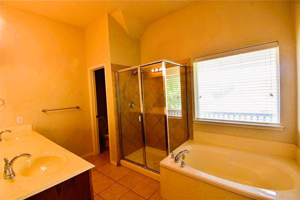 7993 Crampton Lane, Frisco, TX 75035 7993 Crampton Lane, Frisco, TX 75035