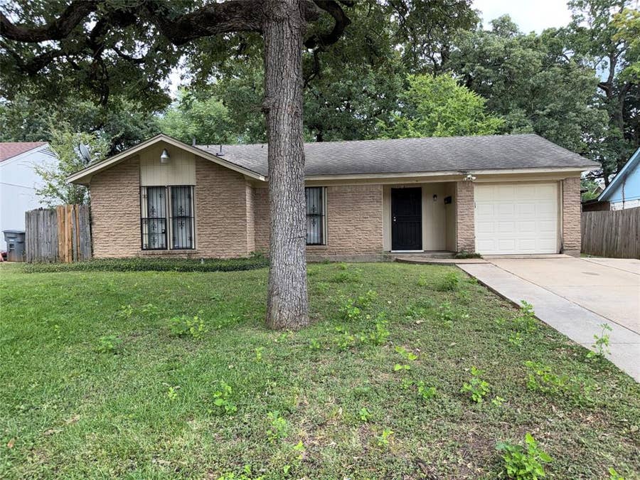 Property photo for 7318 Ridgewick Drive, Dallas, TX
