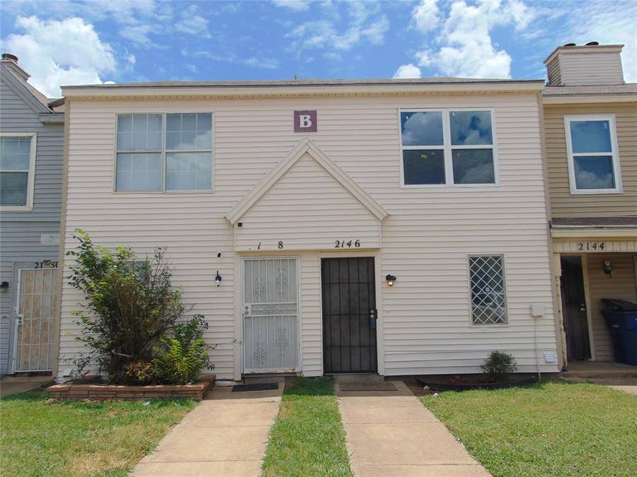 Property photo for 2146 Aspen Drive, Dallas, TX
